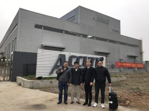 Els clients de Rússia visiten la doble màquina de doblatge en la nostra fàbrica