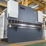 Màquina de plegar plaques d'acer per a xapa